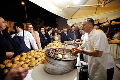 Cibi di strada, le tradizioni italiane si incontrano in Toscana