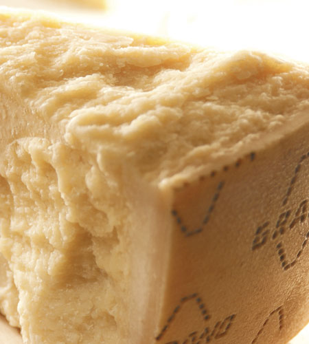 Parmigiano e Grana, vola l’export