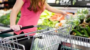 E’ crisi sulla tavola, gli italiani tagliano il budget alimentare