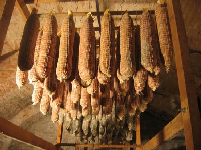 Salumi Dop e Igp. Mipaaf: firmato decreto su tipi genetici