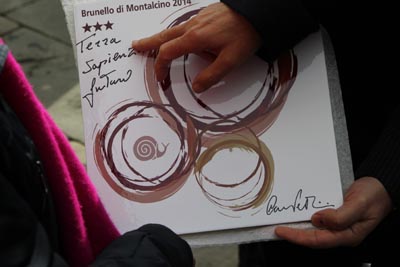 Brunello, piastrella vendemmia 2014 firmata da Carlo Petrini