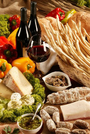 Natale. Un italiano su tre regala cibo e bevande