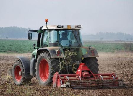 Revisione mezzi agricoli, calendario in scadenza. La revisione sta uscendo dai radar della politica