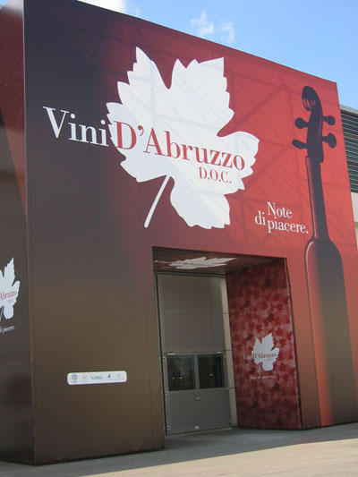Il mondo del vino abbraccia l’Abruzzo