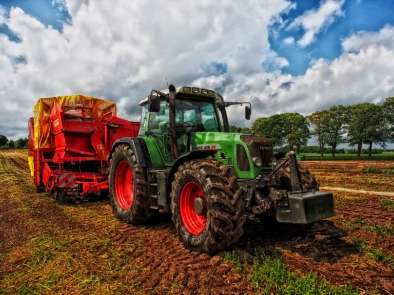 Macchine agricole. Mercato Italia, in calo le immatricolazioni, in crescita l’usato