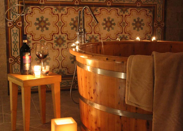 San Valentino romantico fra profumi e vini. Alla Fattoria del Colle nelle Crete Senesi