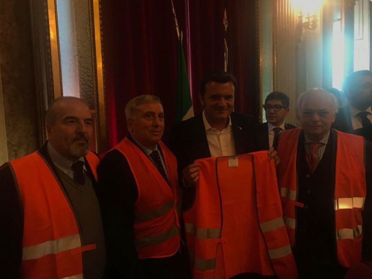 Puglia, nessun Decreto calamità per le gelate. La rabbia dei Gilet Arancioni: traditi dal Governo, riprende la mobilitazione