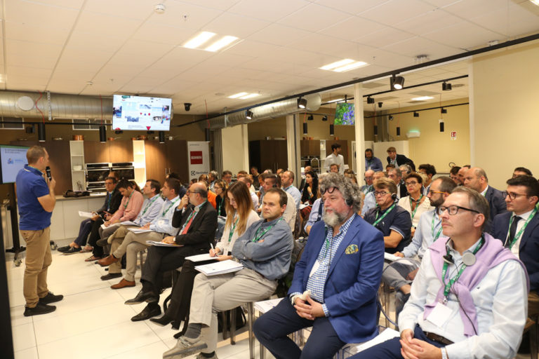 Un business day sui trend del mirtillo. Aggregazione, comunicazione e trade il successo del superfrutto