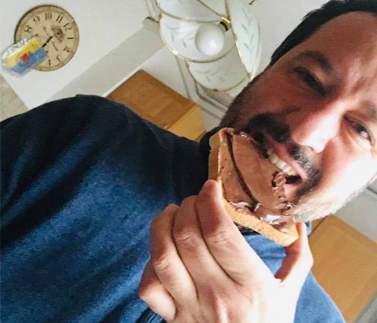 Salvini contro Nutella. Solo nocciole italiane? Impossibile: ne produciamo il 12% (Turchia 70%) e solo Ferrero ne utilizza il 20%. Ma con Piano Nocciola Italia cresce la produzione
