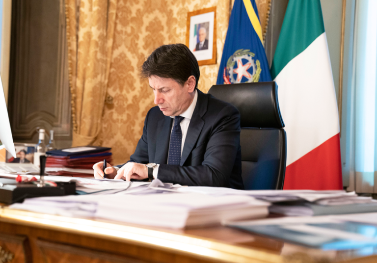 DPCM 24 ottobre. Ecco il testo integrale firmato da Conte. Affondata la ristorazione, agriturismi compresi