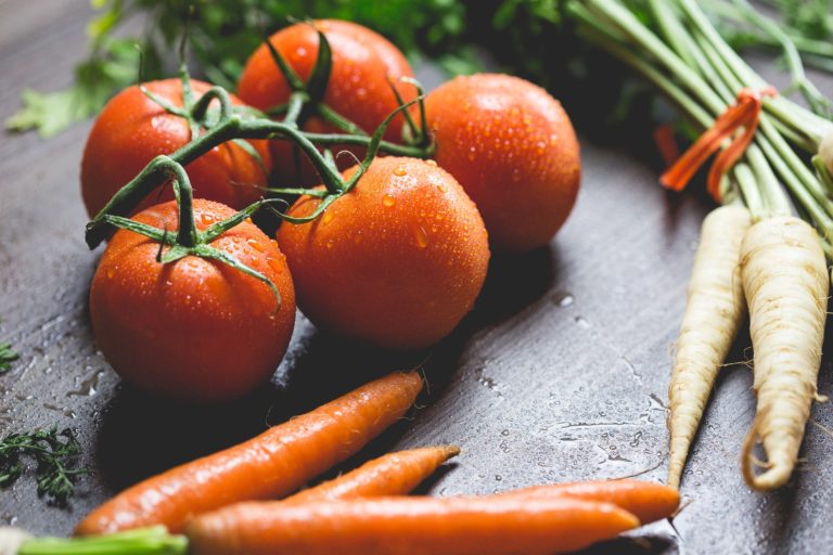 Consumi. Nel lockdown 1 italiano su 3 ha aumentato i consumi domestici di frutta e verdura. Più 15,8% il valore delle vendite