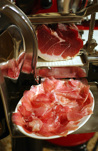 Eccellenze locali. Culatello, culaccia e culatta: la differenza c’è ed ecco come scoprirla