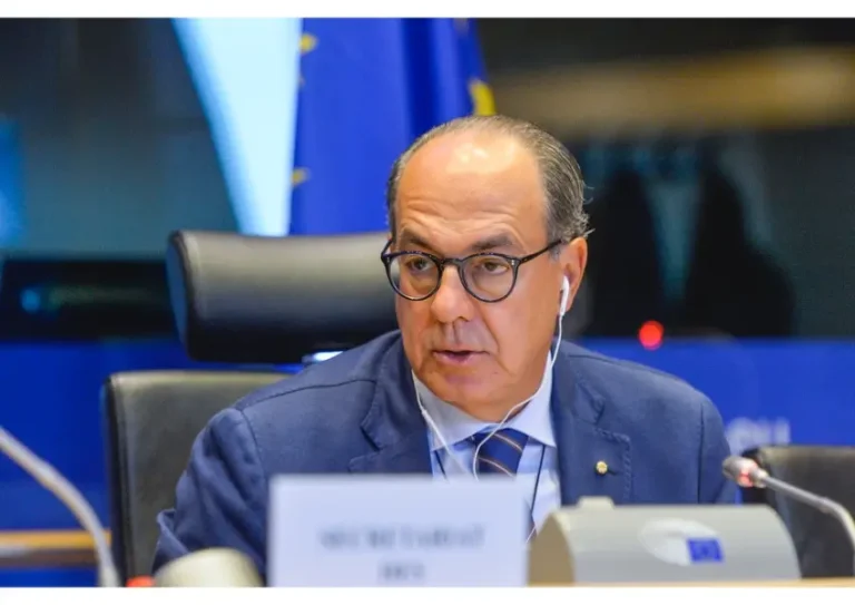 Dazi, De Castro: Con il 30% Europa farà ritorsioni, ma resto ottimista. Per ogni 10% di dazio il Made in Italy perde mezzo miliardo di euro