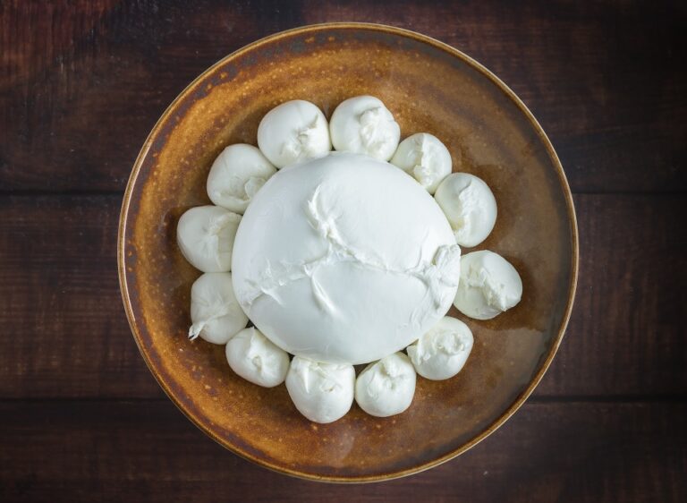 Formaggi italiani vincono la sfida dei consumi in Francia. Mozzarella Campana Dop la più amata dai bambini in Italia