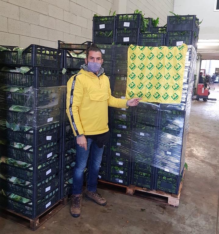 Donate oltre 7 tonnellate di ortofrutta alle famiglie in difficoltà. Roma: il cuore d’oro dei produttori di Coldiretti al Car di Guidonia