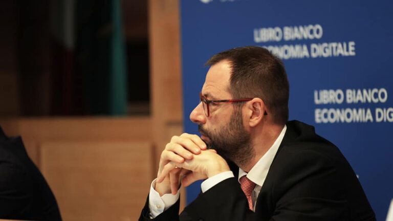 MiPAAF. Intesa in CSR su provvedimenti a sostegno del settore vitivinicolo e olivicolo e dei prodotti DOP e IGP. Illustrato riparto fondi irrigui regionali