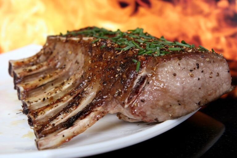 Verso la Pasqua, l’agnello ha sempre più sapore italiano. Il covid frena le importazioni ma obbliga il consumo in casa
