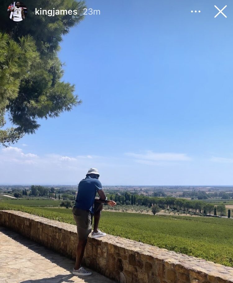 Lebron James winelover in Maremma. Degustazione e relax a Monteverro per il Re dell’NBA