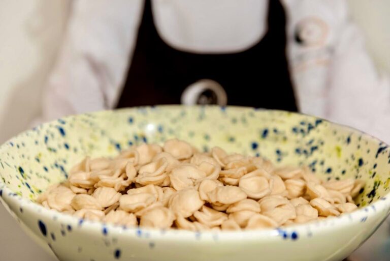 Pasqua. Oltre 6 milioni gli italiani che scelgono il ristorante per 400 mln di euro