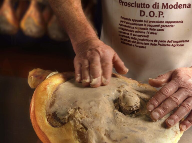 Prosciutto di Modena DOP. Aumenta il fatturato +30%, produzione a +14% nel 2021