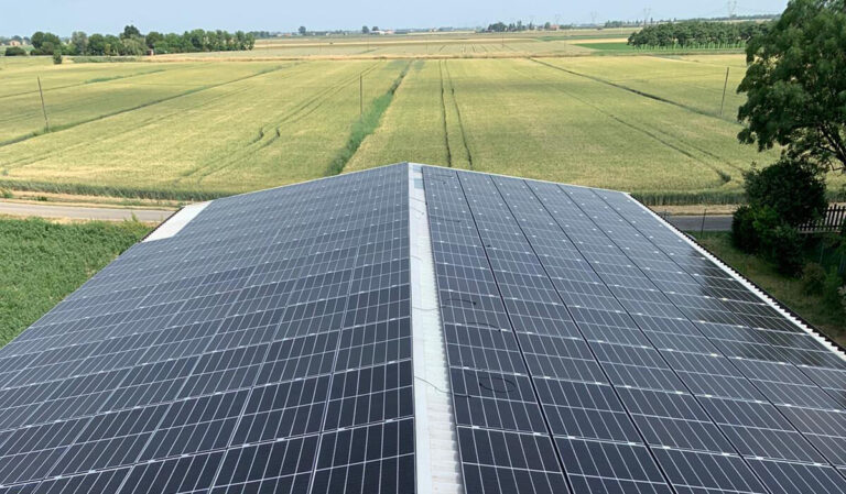 Agrisolare, ecco elenco destinatari ammessi a finanziamento (risorse per 451 milioni di euro). Lollobrigida: Ora ripensare vincolo autoconsumo