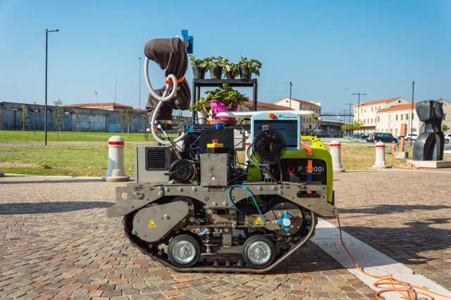 Il primo prototipo di robot che raccoglie la frutta sul territorio veronese. Lo presenta Confagricoltura a Fieragricola