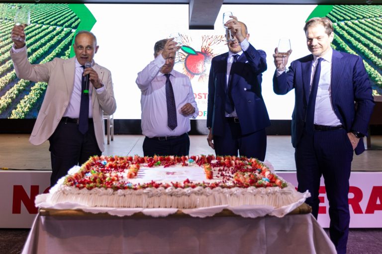 Apofruit Italia celebra 65 Anni di successi: capitale umano, innovazione e qualità al centro della sua visione