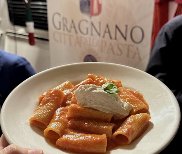 Consorzio di Tutela della Pasta di Gragnano IGP premiato come Ambasciatore della Qualità Italiana nel Mondo a bordo dell’Amerigo Vespucci
