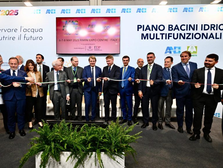 Macfrut, inaugurazione con ministro Lollobrigida: Una fiera che guarda al futuro