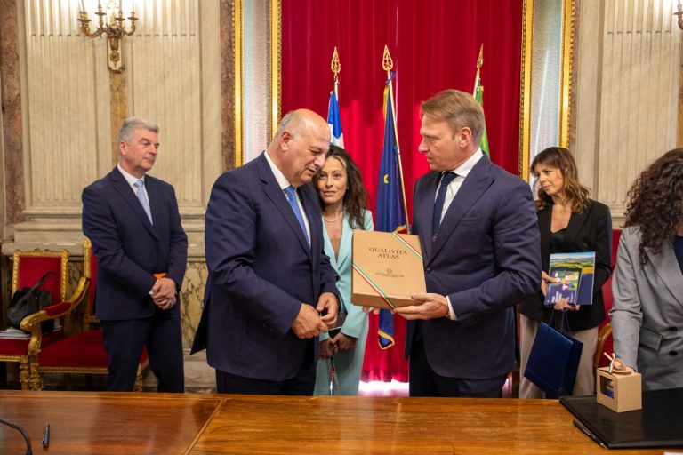 Vertice Italia-Grecia, Lollobrigida incontra il Ministro greco Konstantinos Tsiaras