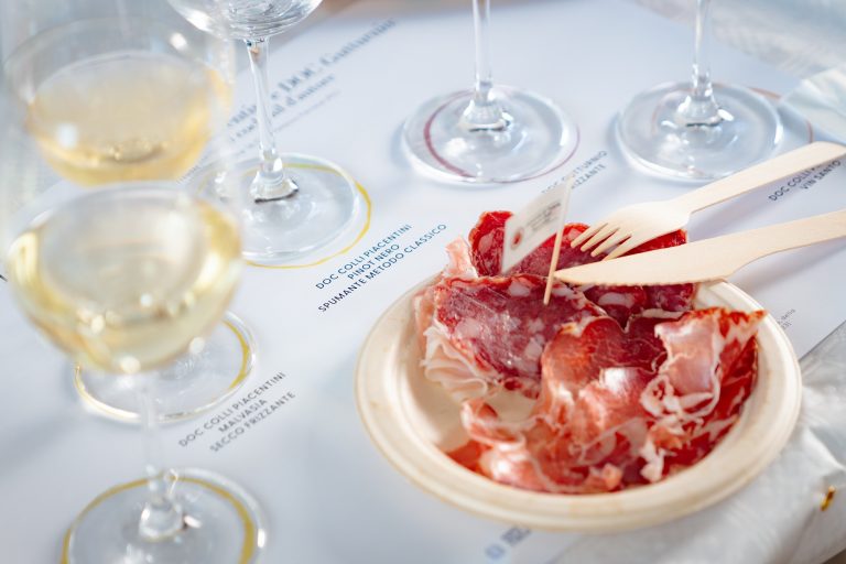 Alla scoperta dei vini dei Colli Piacentini in tre tappe a Piacenza e Milano
