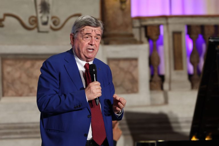 Dazi, Grana Padano contro i nuovi dazi USA al 30%: “Atto di guerra, Trump un nemico, non un concorrente”