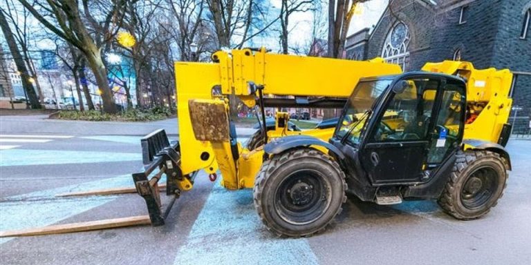 Macchinari usati. Italia tra i mercati più dinamici per furgoni e piattaforme a pantografo. Rallentano sollevatori e trattori stradali